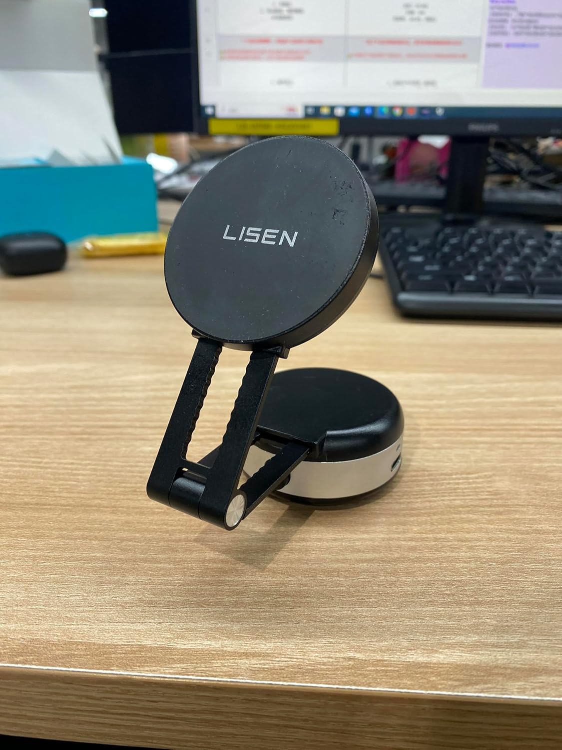 LISEN Electric Vacuum Magnetic Car Phone Mount